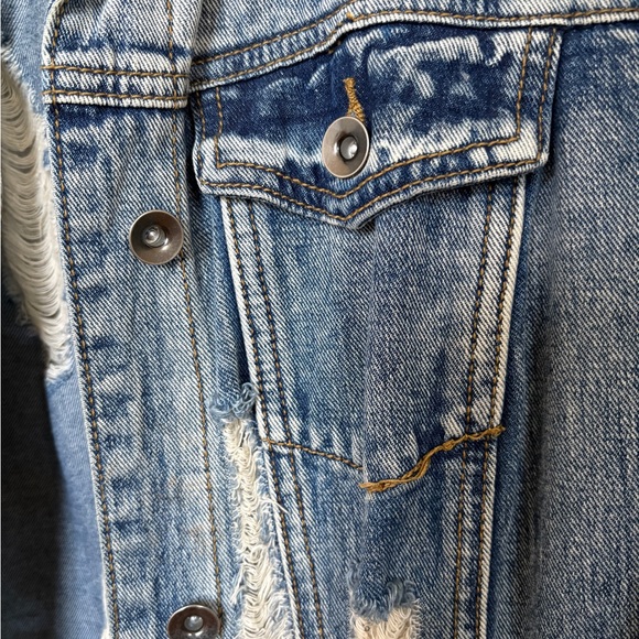 Forever 21 Light Blue Ripped Denim Jacket - Picture 5 of 6